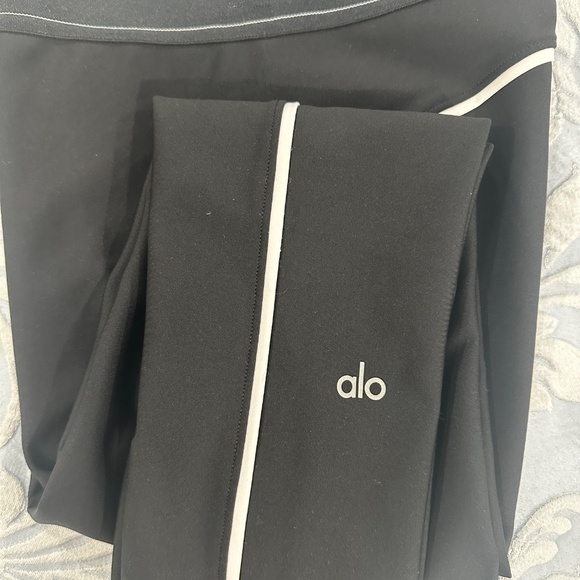 NWOT ALO AIRLIFT HIGH-WAIST SUIT UP LEGGINGS - Picture 5 of 13